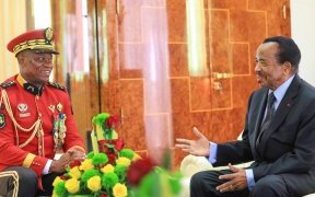 Tournée sous-régionale : le président de la transition reçu par son homologue camerounais