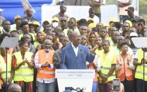 A 64 ans, Ali Bongo annonce sa candidature à la présidentielle gabonaise du 26 août