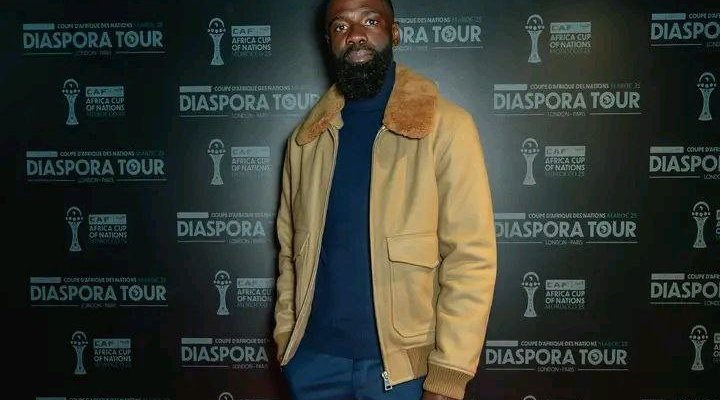 CAF Diaspora Tour : Bruno Ecuele Manga accueille le trophée à Paris