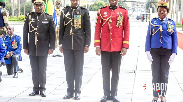 Port de galons : Le président de la transition réaffirme les valeurs cardinales au sein des forces de défense