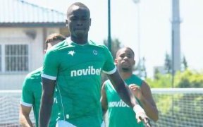 Chypre&nbsp;: Curtis Junior Makosso Moungadji signe son premier contrat professionnel à l’Omonia Nicosie