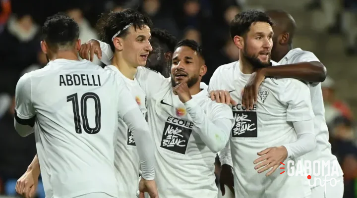 Jim Allevinah, Jacques Ekomie et Angers battent Montpellier 2-0